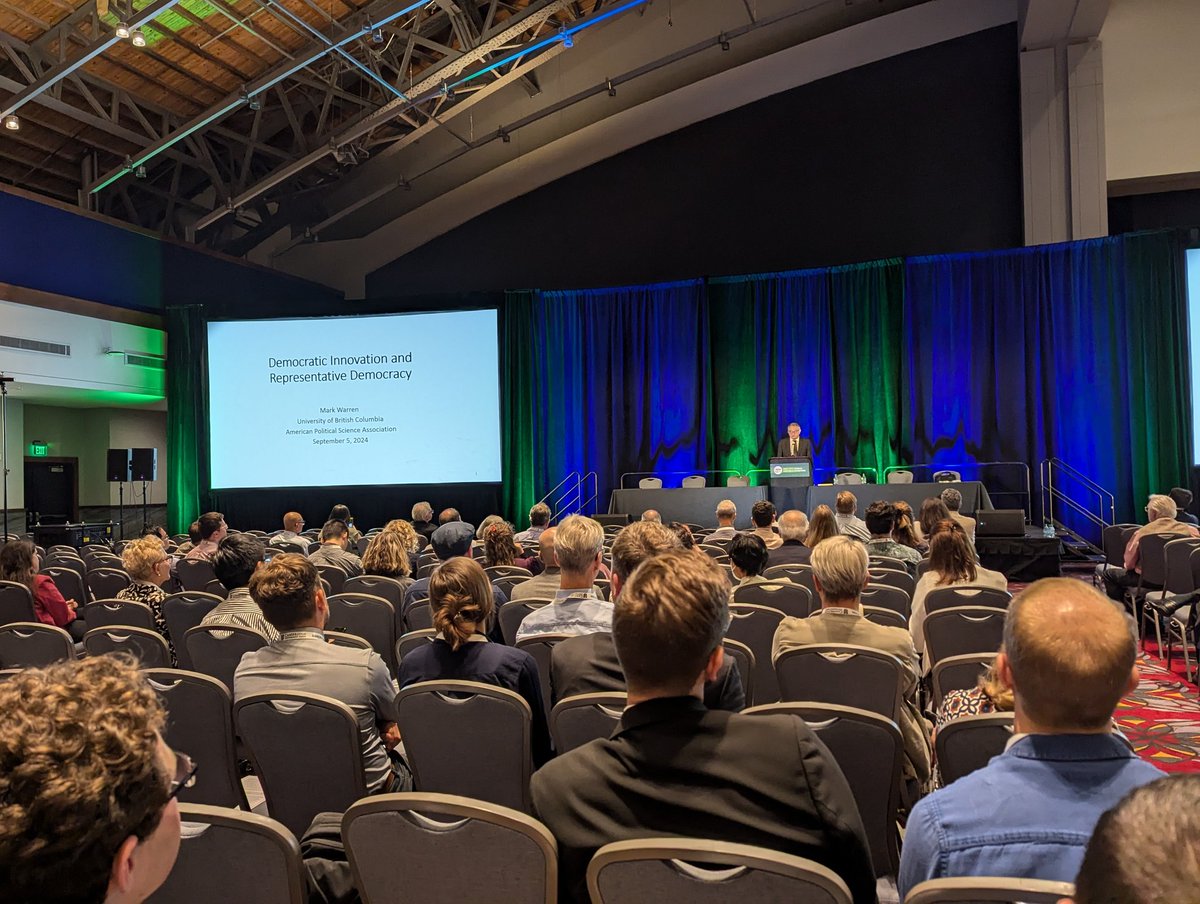Mark Warren, the president of <a href="/APSAtweets/">APSA</a>, delivers a talk about #DemocraticInnovations and Representative #Democracy, after being introduced by our very own <a href="/ISPSYale/">Yale ISPS</a> postdoctoral fellow @Antolw