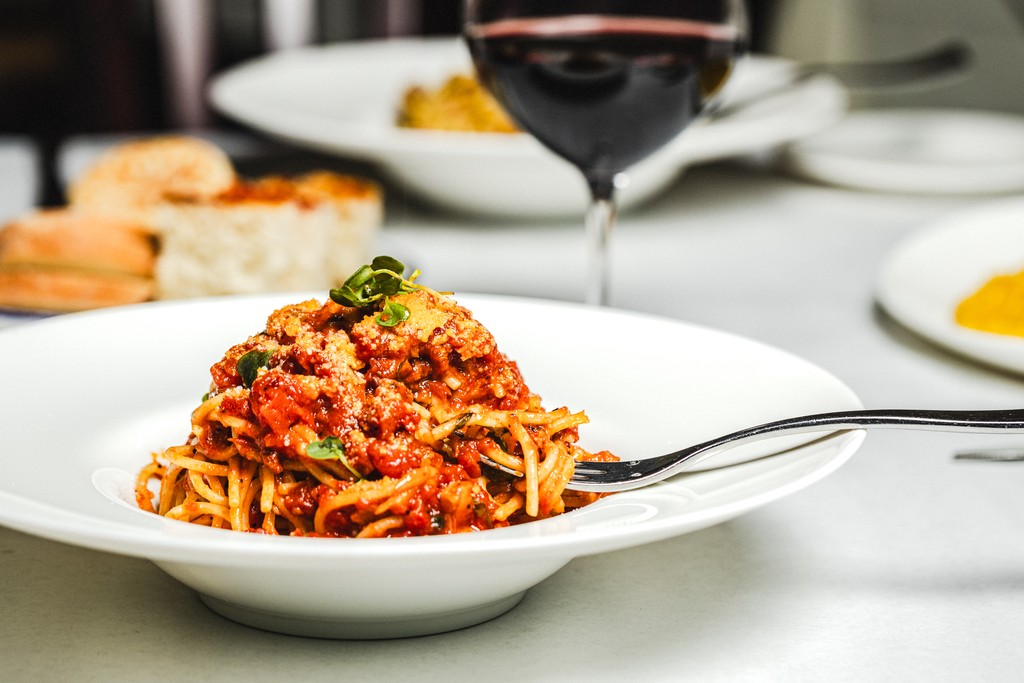 The weekend is near, but don't let that stop you from enjoying yourself this evening! Pasta for the win! 🍝