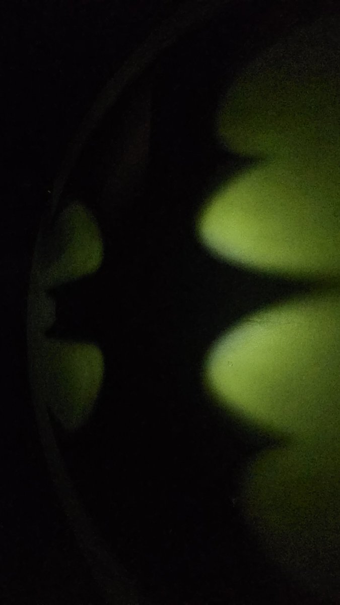 GWalking28's tweet image. I wish to extend a Super thank you to @Legacyt02  so much for the alpha. I was able to score @AMCTheatres  Batman popcorn bucket. It's a phenomenal piece added to my collection.
@Batman #knightwatch @batcowls