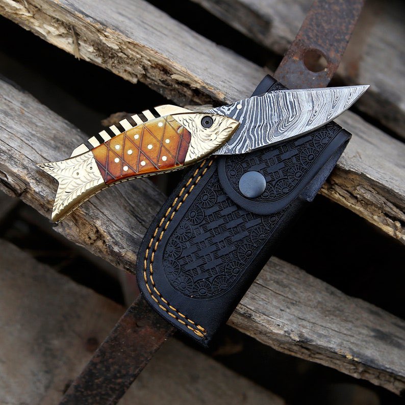 Pocket Knife For Sale 
Anyone Interested? 

#knife #edc #USA #KnivesOut #damascus #Texas #outdoor #camping #hunting #trending