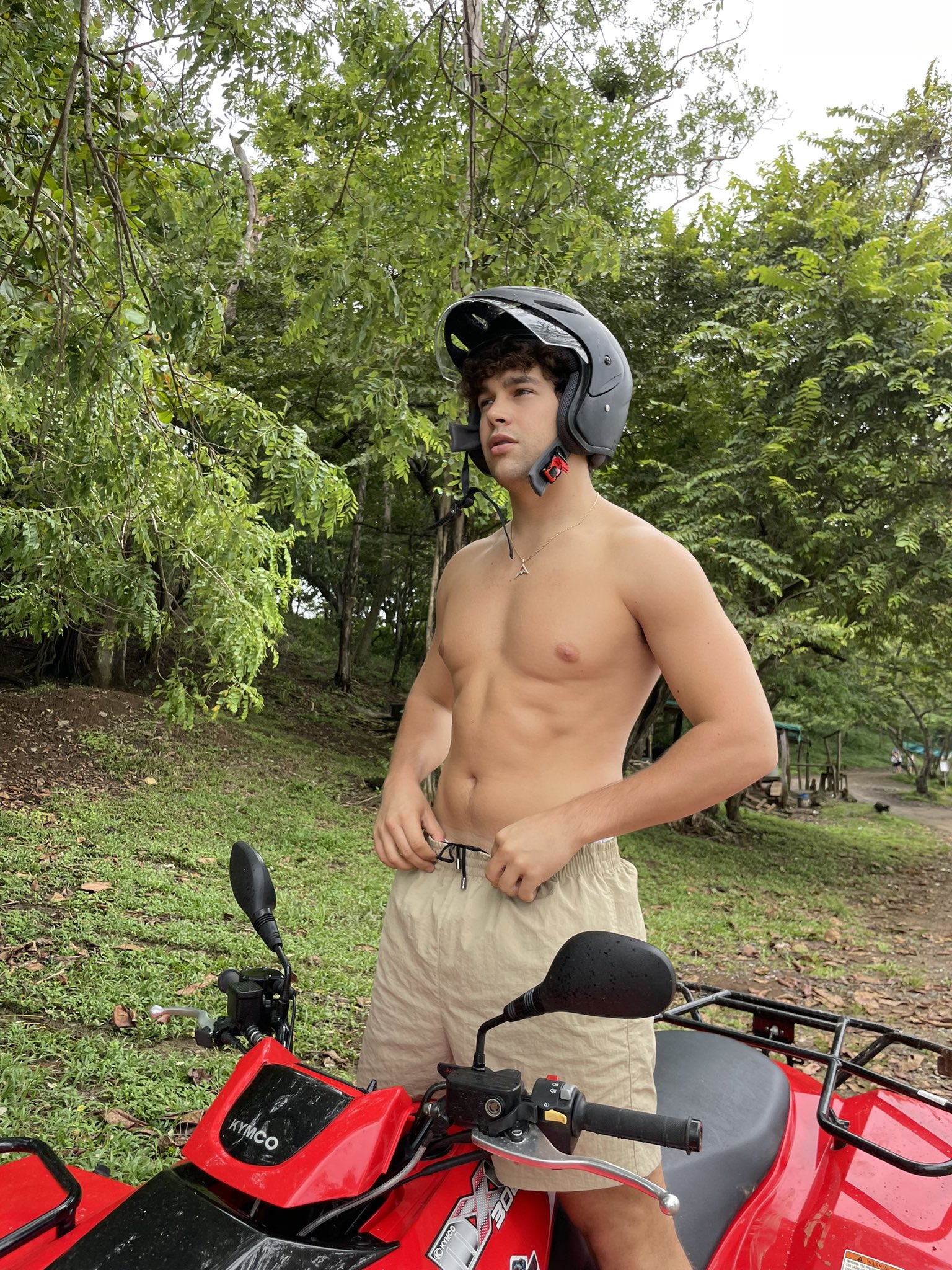 Austin Mahone on X: The good stuff 🔥 t.coLFLQGtrXYv  t.coLykacDXufa  X