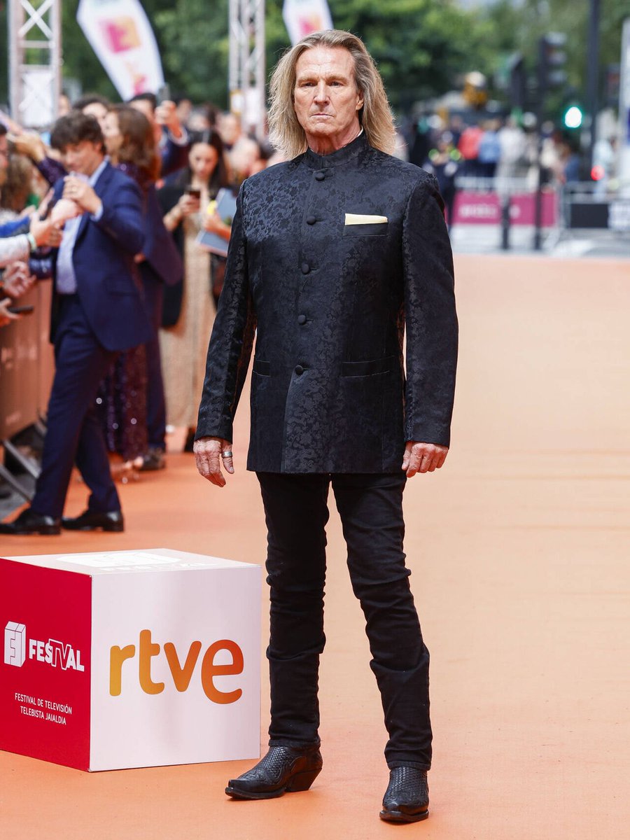 Uno de los concursantes de Masterchef será Pocholo, sobrino de Mártínez-Bordiú, yerno de Franco que se hizo millonario organizando las cacerías de la dictadura. Su hermana acaba de ser condenada a 2 años de prisión por explotar a inmigrantes por 900€ sin contrato en su finca.