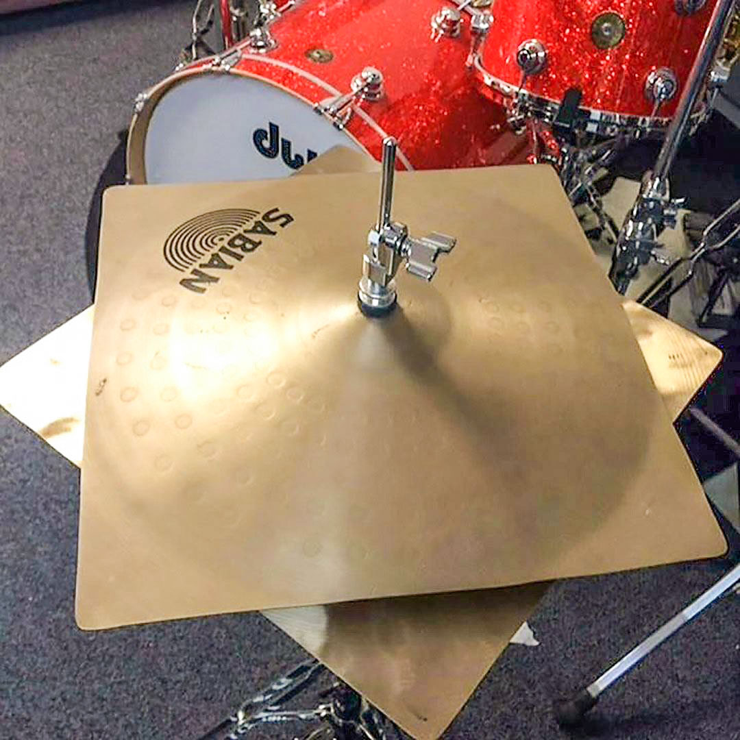 Avid's tweet image. 🥁 Square cymbals

#drummer #cymbal #square #drumlife #instrument #drums #hihat #music