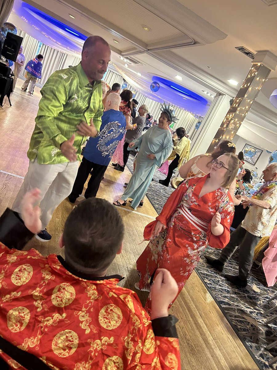 KirkgateHouse's tweet photo. Afternoon of dancing and singing at the Hica shine ball today @KirkgateHouse #hicaactivities #shineball #dancing life@hica https://t.co/ub625qws1L