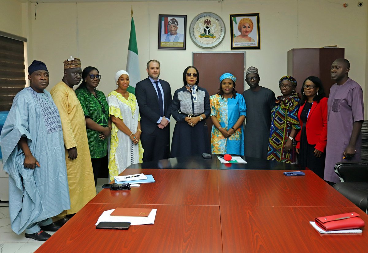 Today, I had the pleasure of receiving the United States Department of Labour (USDOL) Labour Attache, Mr. Mike Berentson, in my office. Mr. Berentson's courtesy visit aimed to introduce himself as the new US Labour Attache and outline his objectives, which include collaborating