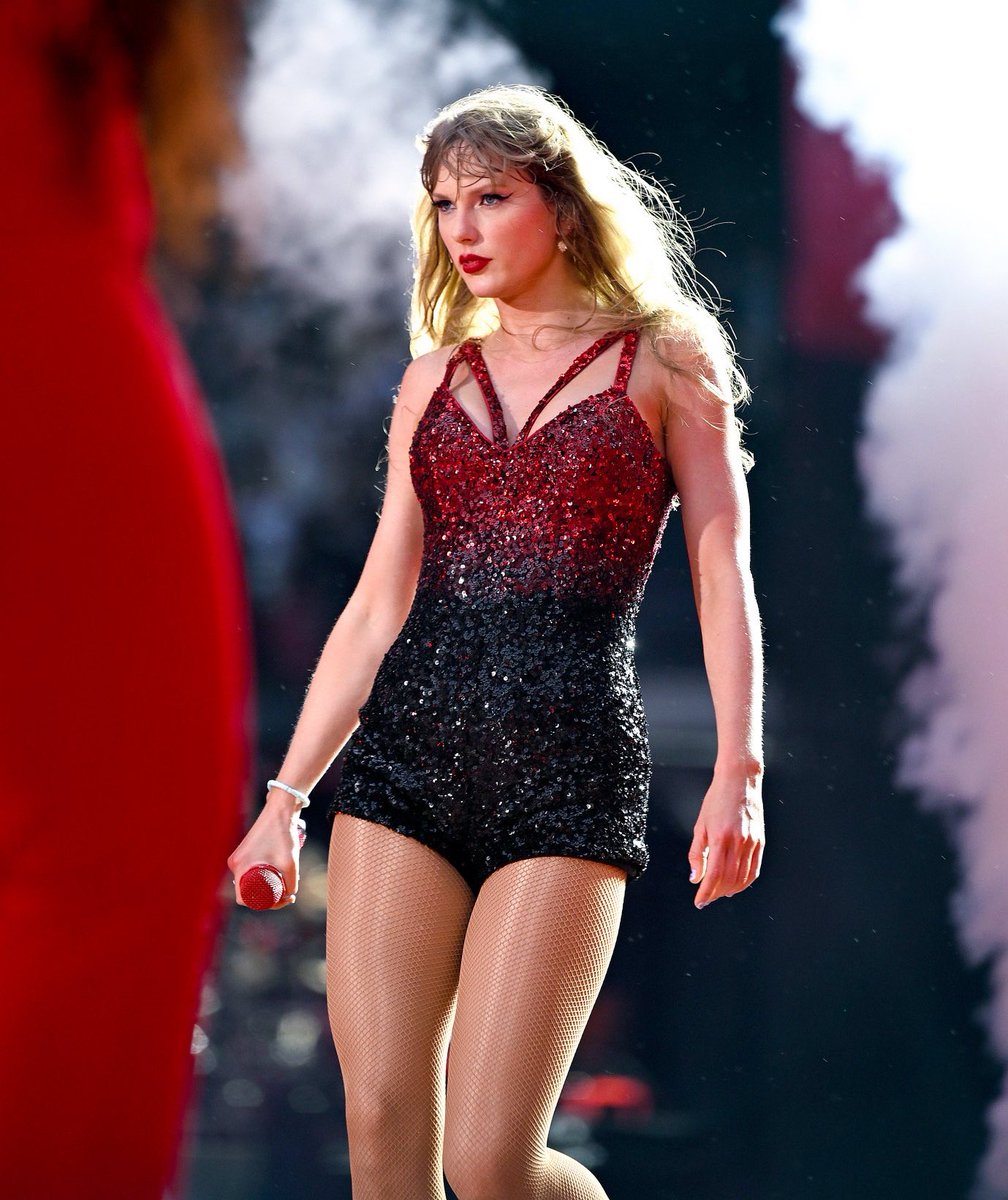 🚨| Taylor Swift’s ‘The Eras Tour’ takes over

- Miami, Florida in 43 days
- New Orleans, Louisiana in 50 days
- Indianapolis, Indiana in 57 days
- Toronto, Ontario in 70 days
- Vancouver, British Columbia in 92 days

                             ~ The End ~