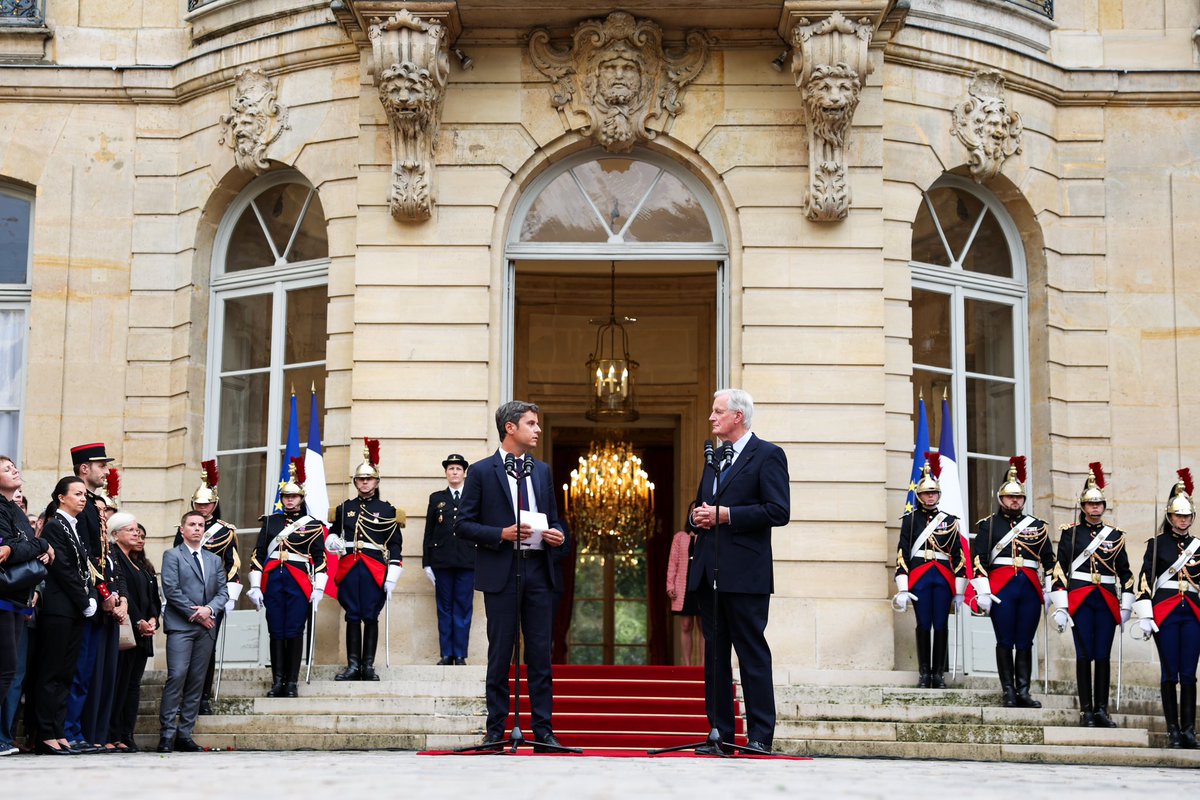 Matignon's tweet photo. Merci pour tout Monsieur le Premier ministre @GabrielAttal.

Bonjour et bienvenue Monsieur le Premier ministre @MichelBarnier. https://t.co/gCSgjPtXw5