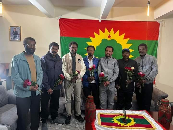 Baga nagaan batani hoggantoni ABO mana hidhaa keessa turtan imaanaa ummaata keessanii jecha waggaa afur guutuu mana hidhaa keessa teessan
Baga nagaan nuuf baatan ammas rabbii isin faana haa ta'u