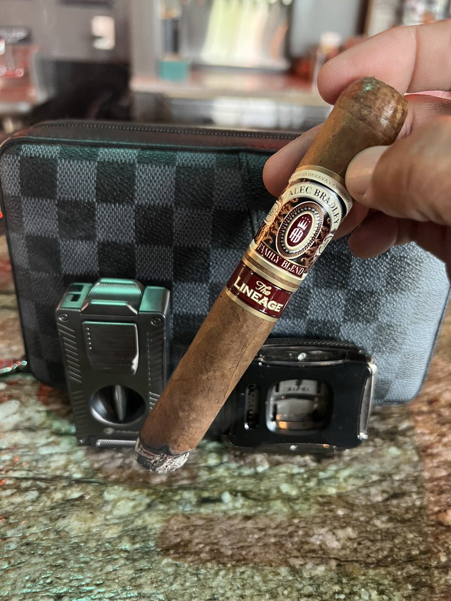D_To_Tha_J's tweet photo. Good afternoon my cigar aficionados. Having an Alec Bradley The Lineage. @alecbradley @xifeicigartools #AlecBradleyCigars #AlecBradleyTheLineage #XifeiCigarTools #CigarLifestyle #CigarCulture #CigarSociety #CigarOfTheDay #SmokeClassy #BOTL #SOTL #CigarEnvy #PSSITA #CigarsWithMe https://t.co/xAwy7v7wSW