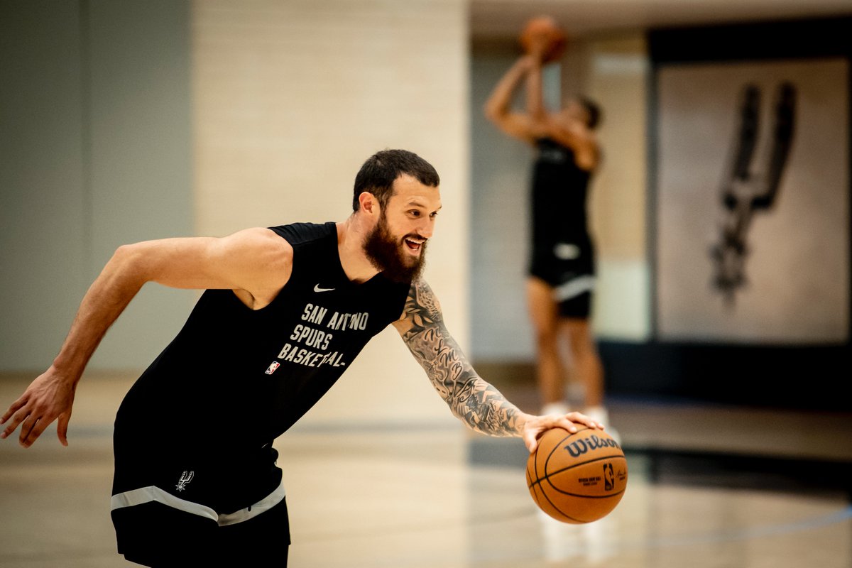 spurs's tweet image. locked in 🔒