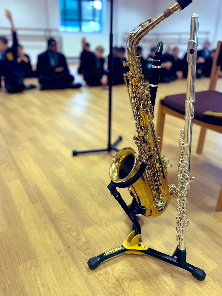 RCDrama's tweet photo. Today was our first ‘Year 7 Music Mixer’. Over 150 pupils got the opportunity to hear, play and learn about a wide range of instruments. Huge thanks to our local musicians and peripatetic teachers, for giving up their time and expertise for a such a valuable event! 🎶 https://t.co/MPeB268Ua7