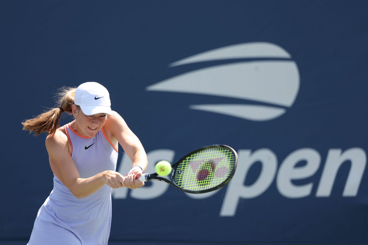 LUNTA Player Mika Stojsavljevic through to the <a href="/usopen/">US Open Tennis</a> Girls Singles Semi-Final, beating A.Penickova 6-2 7-6. A fantastic achievement for Mika 🟣👏 <a href="/the_LTA/">LTA</a> <a href="/LboroSport/">Loughborough Sport</a> <a href="/LboroAmherst/">Loughborough Amherst School</a> 

📸<a href="/GettySport/">Getty Images Sport</a> #usopenjuniors