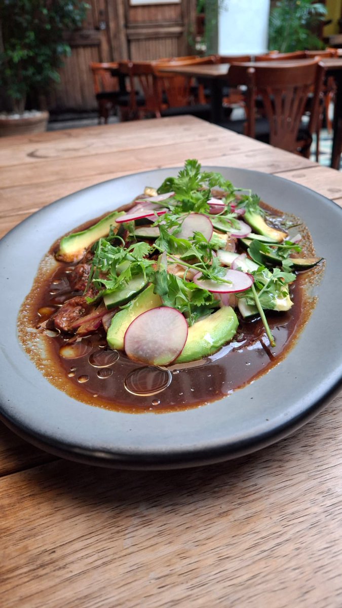 #Jueves de #menúdeldía

¡Ven!, te consentimos con:

ENTRADA: Costilla de elote a la BBQ
FUERTE: Agua chile de filete de res y hongos
.
.
.