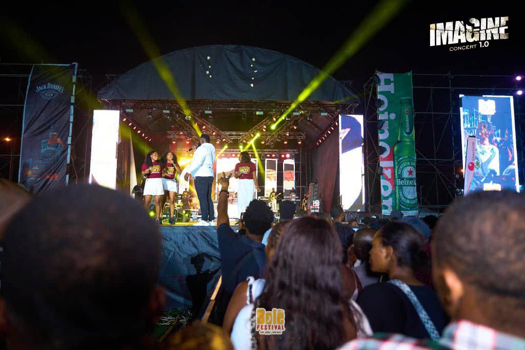 SoulPlusMuzik's tweet photo. Thank you @BoleFestival
Thank you Port Harcourt ๐ฅ
Thank you for the energy ๐ฅ
Get ready for IMAGINECONCERT
#imagineconcert #livemusic #soulplus #bolefestival https://t.co/8Q8Wv245ku
