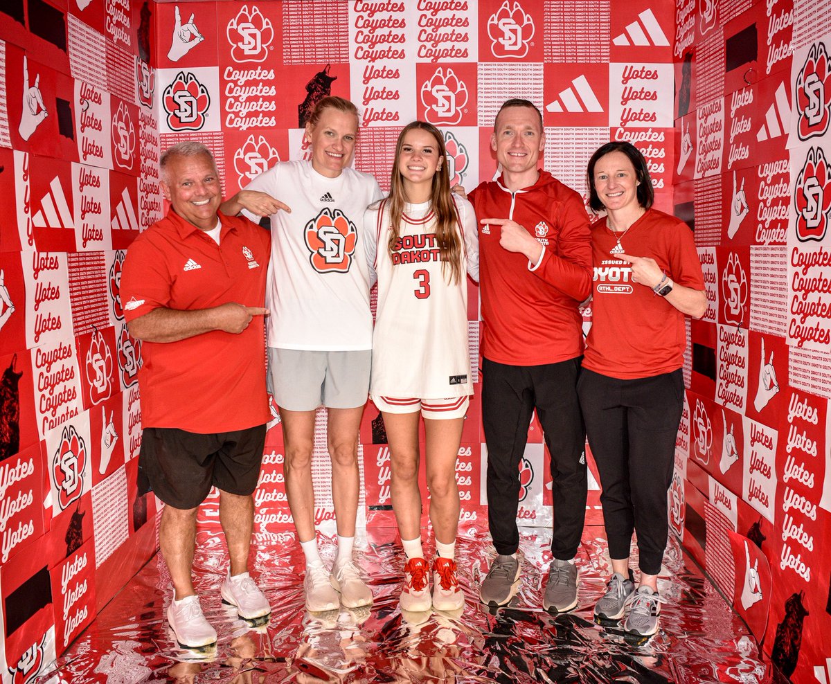 Tylee Weite (@tyleeweite) on Twitter photo Thankful to have received an offer from <a href="/SDCoyotesWBB/">South Dakota Womenโs Basketball</a> ! Thank you to <a href="/Coach_Eighmey/">Carrie Eighmey</a> and all the coaching staff! Thankful to have received an offer from <a href="/SDCoyotesWBB/">South Dakota Womenโs Basketball</a> ! Thank you to <a href="/Coach_Eighmey/">Carrie Eighmey</a> and all the coaching staff!