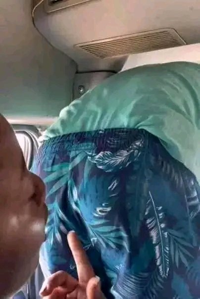 feloabu's tweet photo. What comes to your mind when you see this photo? 🤔🤔 https://t.co/8Iph1ywEay