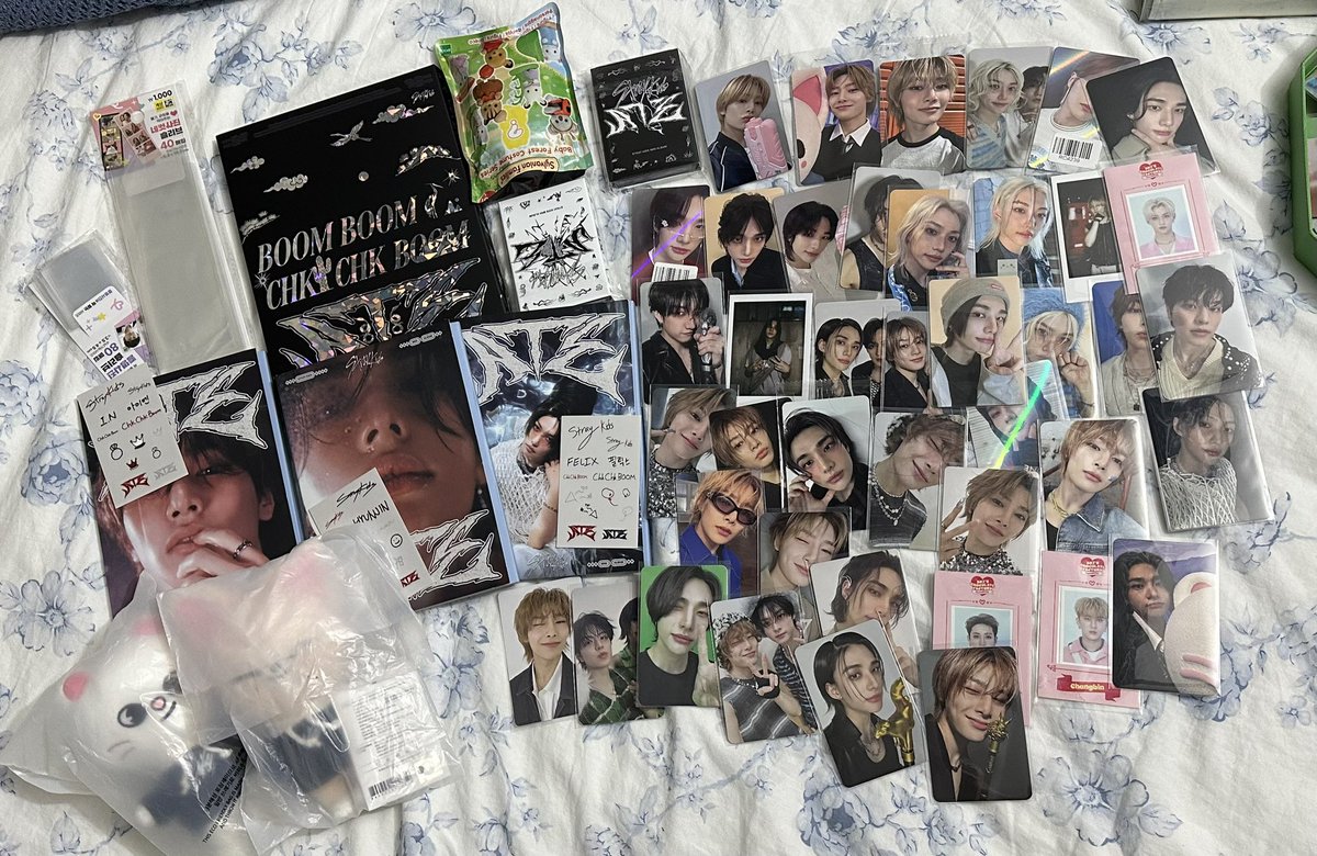 gordugunuz tum big mailleri unutun
<a href="/14minhos/">zey ☯︎</a> her sey icin tesekkurler 💛💛