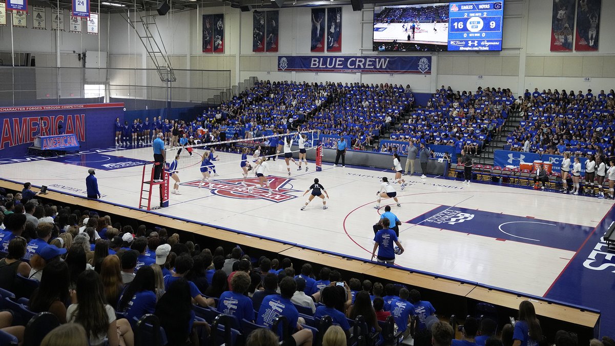 AU_Volleyball's tweet photo. One match Friday and two Saturday are on tap this weekend as we look to extend our season-opening win streak, currently at 5-0. 

Wear 🔵 for the Bender Blue-Out vs. Maryland on Saturday at 5 pm, and help us break our own DC vball attendance record!

➡️ https://t.co/AwKZWYBdg1 https://t.co/nvPxqm4ARD