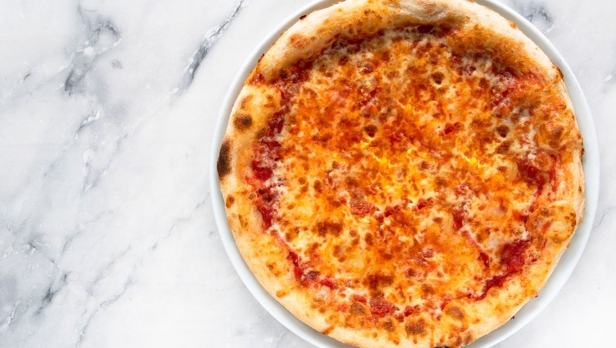 marblearmor's tweet image. ⁠🍕National Cheese Pizza Day takes things back to the basics by celebrating the humble cheese pizza pie in all of its glory!⁠ Trust Marble Armor to protect your stone surfaces from grease so you can satisfy your pizza craving
#stoneprotection #nationalcheesepizzaday