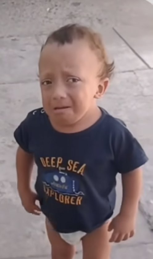 Mis compañerxs están hablando que han tomado de todo tipo de guaro y yo sabiendo que en Palmares tomar es un deporte