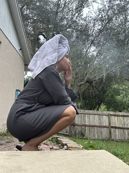 Watch cornbread Bitch's leaked NSFW photo on TwXstars