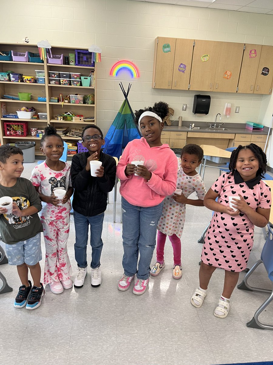 RIVERBANK ELEMENTARY tweet media