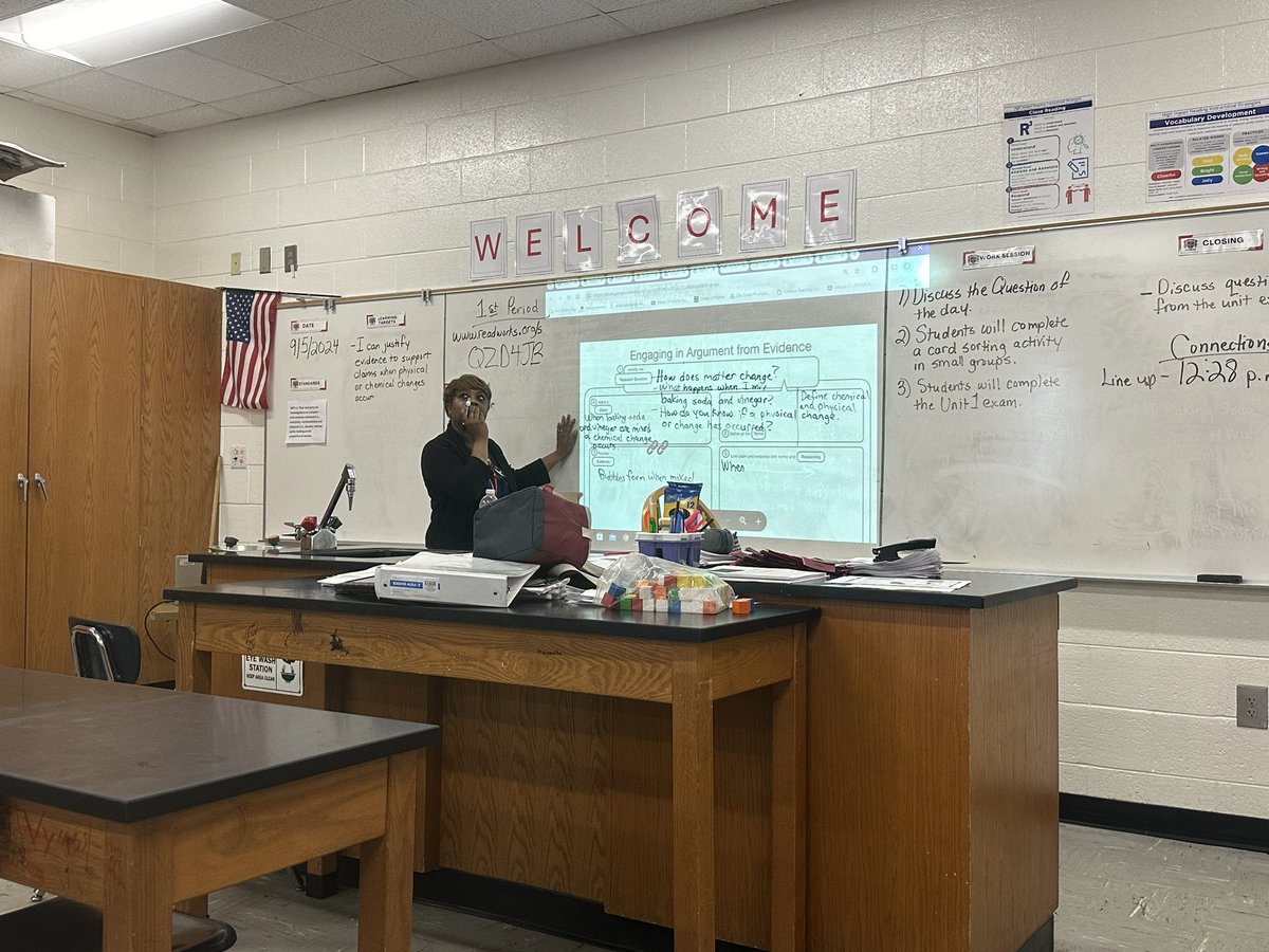 Austin C Wilson (@acwscience) on Twitter photo Excellent planning session today at <a href="/dms_hcs/">Dutchtown Middle School</a> as Ts discussed and modeled how to use resources from Henry Connects to engage students in the SEPs! #HenryDiscovers #ScienceInHenry #WinningForKids <a href="/klbsci/">Kaneice Bembry (KB)</a> Excellent planning session today at <a href="/dms_hcs/">Dutchtown Middle School</a> as Ts discussed and modeled how to use resources from Henry Connects to engage students in the SEPs! #HenryDiscovers #ScienceInHenry #WinningForKids <a href="/klbsci/">Kaneice Bembry (KB)</a>