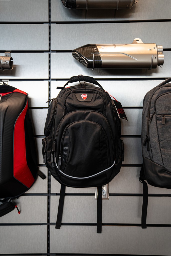 RahalDucati's tweet image. Ready to elevate your style? These sleek, high-quality Ducati backpacks are built for both function and fashion. Stop by our showroom today and grab yours before they're gone! 💥
Sales@Rahalducati.com⁠
shorturl.at/Bie0L
#Ducati #DucatiStyle #GearUp #Zionsville
