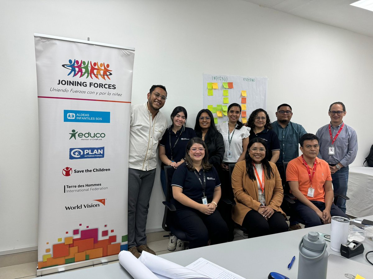 JoiningForcesSV's tweet photo. 📢 ¡Hoy se llevó a cabo el primer encuentro de áreas de Talento Humano de las organizaciones que forman parte de la alianza Joining Forces! 🤝 https://t.co/YalKqwS7Kt