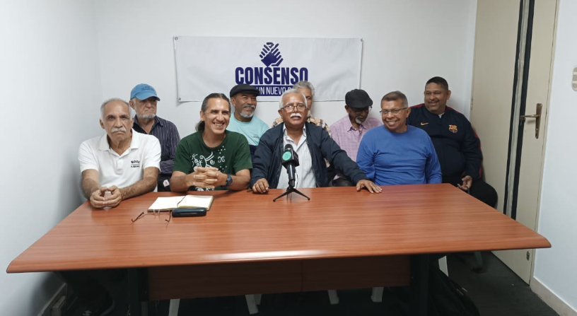 contrapuntovzla's tweet photo. CONSENSO: La negativa de publicar las actas no respetó la voluntad popular y viola el artículo 5 de la Constitución
https://t.co/LQ9PLHjOSV https://t.co/A2nfAJhMp0
