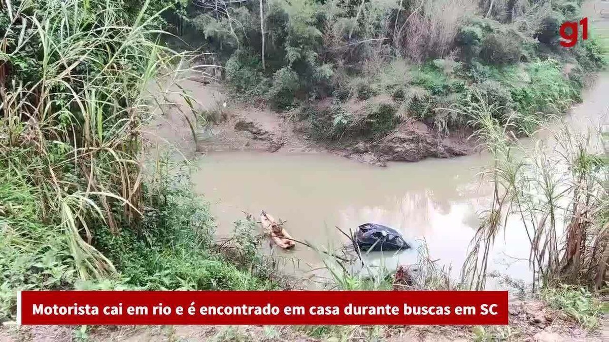 NSCNoticias's tweet photo. Motorista cai em rio, desaparece, mas é encontrado em casa após mobilizar bombeiros em SC https://t.co/hMRvGA1tFY https://t.co/0LeBOKbqZ8