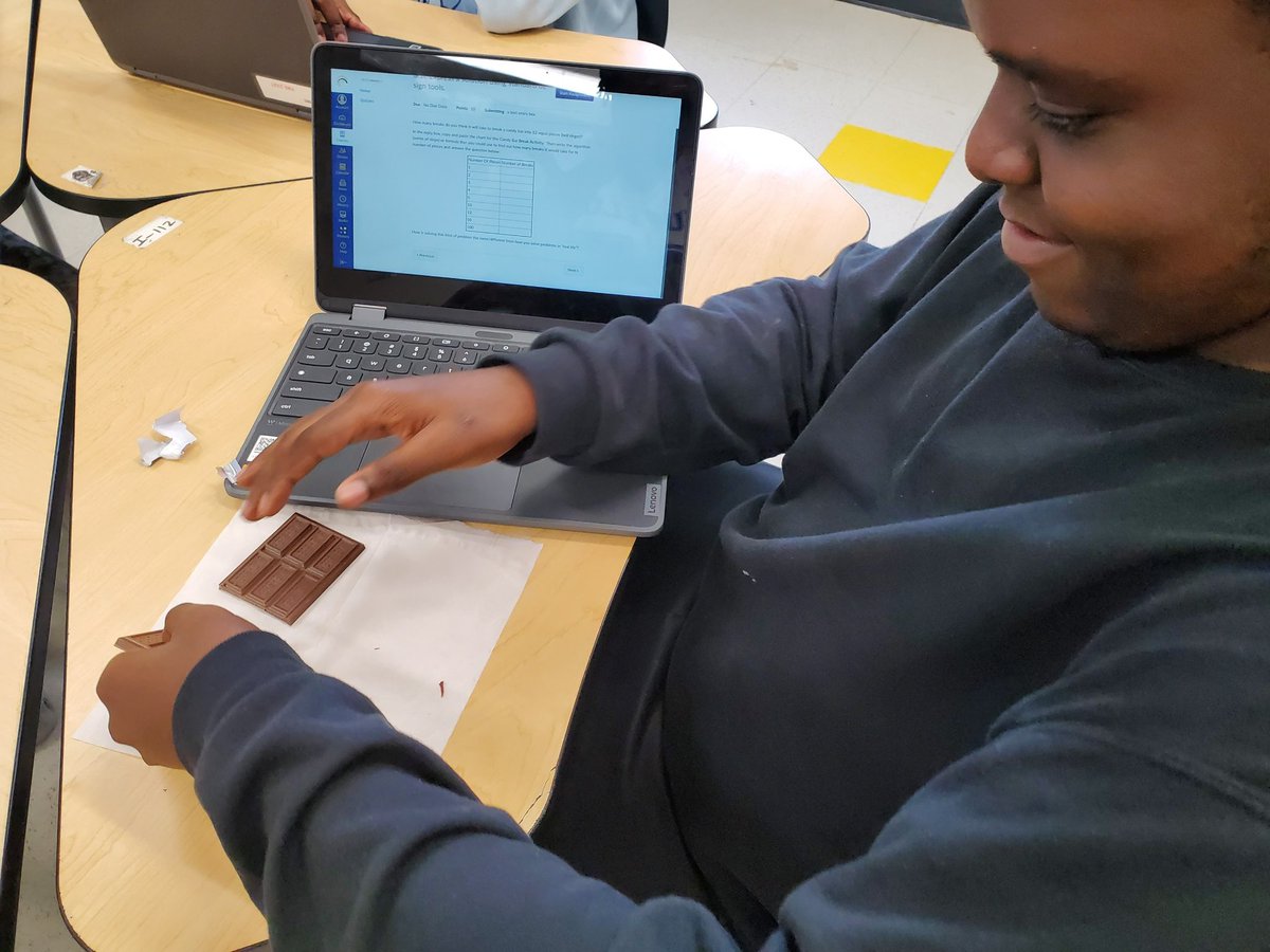 CareerTech_TPSD's tweet image. Exploring Computer Science love the Candy Bar Activity! 🍫 #problemsolving #collaboration #CS4MS #cte