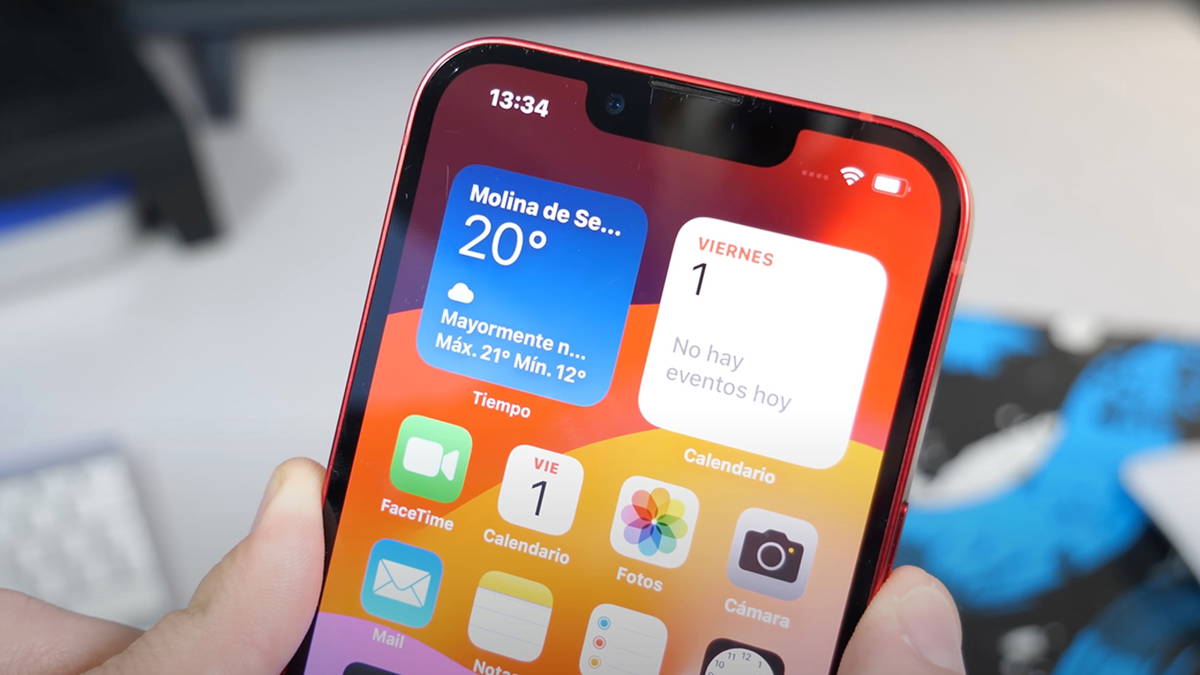 VendeTuMac's tweet photo. Si buscas un iPhone barato esta es la mejor recomendación que puedo hacerte https://t.co/7LYtom7HxD https://t.co/fmLB6ufKtb