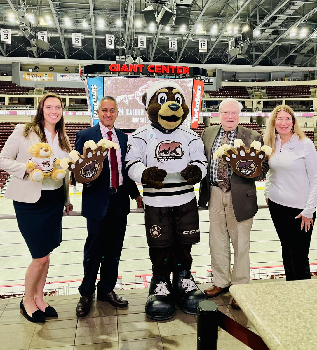 It’s #ThankYouThursday and we want to express our deepest gratitude to Hershey Entertainment &amp; Resorts and the @Thehersheybears. 💙

We are pleased to accept $15,000 from last season’s specialty jersey auctions to support research and clinical care at Penn State Cancer Institute