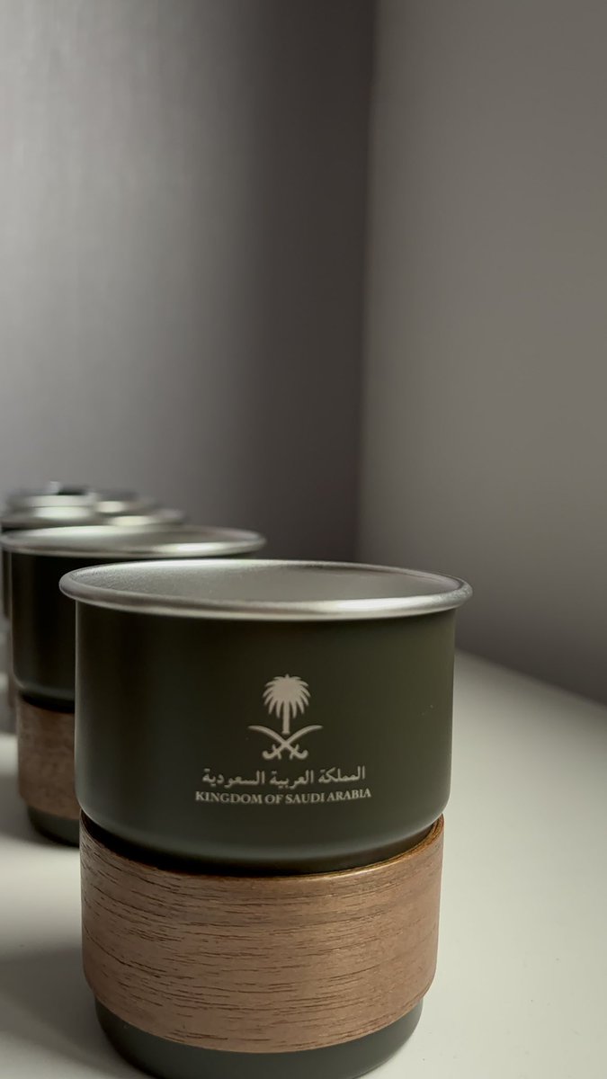 pmpi369's tweet photo. بمناسبة اليوم الوطني لمتابعينا فقط🇸🇦🤍🤍
لايك و بنسحب على فائز بالكووووب و اللون اللي يختاره 🫡 ⚔️🌴 https://t.co/ODdoMrbOLV
