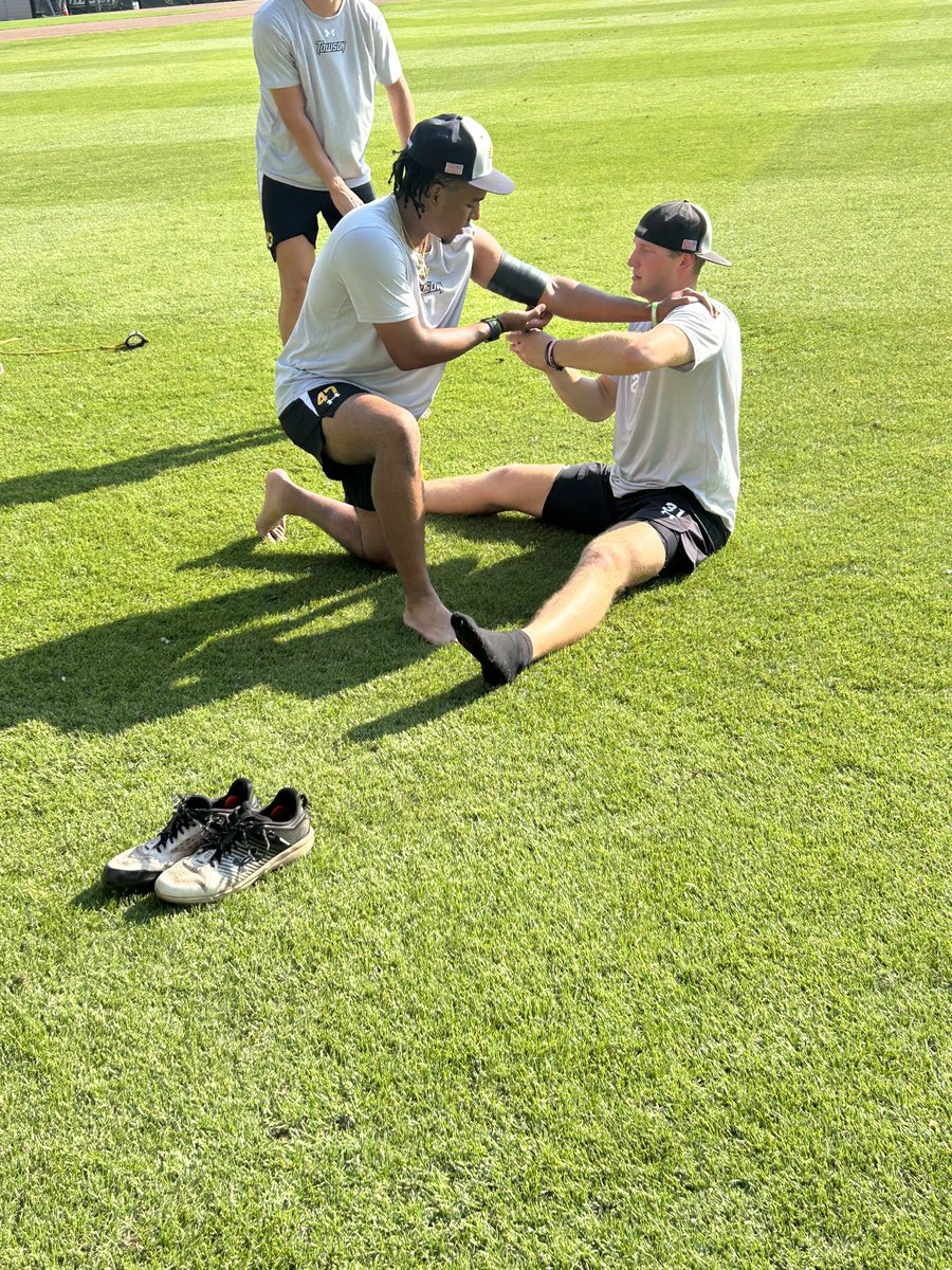 Justin Rebok tweet media