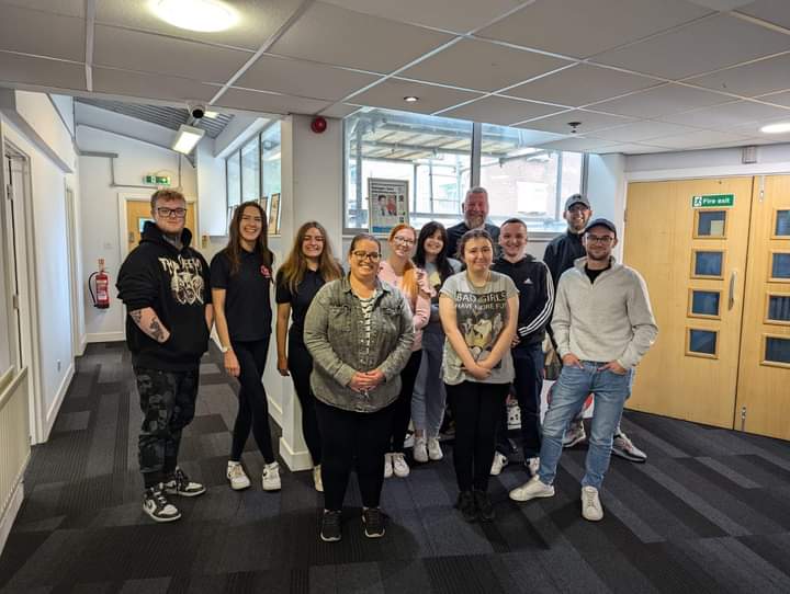 MC4C - Business Support Programme (@mcfcinhull) on Twitter photo Two members <a href="/MicroBizA/">The Micro Business Alliance</a> Management Committee visited us today <a href="/IanCassMD/">Ian Cass</a> the Chair to give a marketing masterclass to aspiring young entrepreneurs and <a href="/TonyRobinsonOBE/">Tony Robinson OBE</a> who received sponsorship for running for <a href="/macmillancancer/">Macmillan Cancer Support</a> at weekend from <a href="/JCYEB_Hull/">JCYEB</a> Two members <a href="/MicroBizA/">The Micro Business Alliance</a> Management Committee visited us today <a href="/IanCassMD/">Ian Cass</a> the Chair to give a marketing masterclass to aspiring young entrepreneurs and <a href="/TonyRobinsonOBE/">Tony Robinson OBE</a> who received sponsorship for running for <a href="/macmillancancer/">Macmillan Cancer Support</a> at weekend from <a href="/JCYEB_Hull/">JCYEB</a>