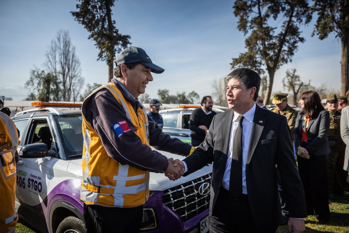 Hoy, junto a otros subsecretarios, jefes de servicios y las policías presentamos el Plan Integral de Seguridad en Fiestas Patrias: 18 Seguro.
Como Gobierno desplegaremos todos lo recursos, pero es importante ser responsables; no te expongas, ni a tu entorno.
#UnidosPorUn18Seguro.
