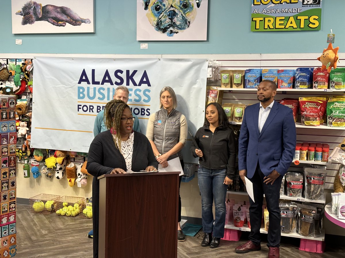 MinimumWageBiz's tweet photo. Alaska Business for Better Jobs Coalition Backs Ballot Measure 1 to Raise Minimum Wage + Enable Workers to Earn #PaidSickDays. Anchorage PressConf w Owners of AK Bark, The Business Boutique, Waffles and Whatnot, MBS Alaska, Agnew::Beck Consulting. 120+ biz + growing
#RaisetheWage https://t.co/1uizvhIYm2