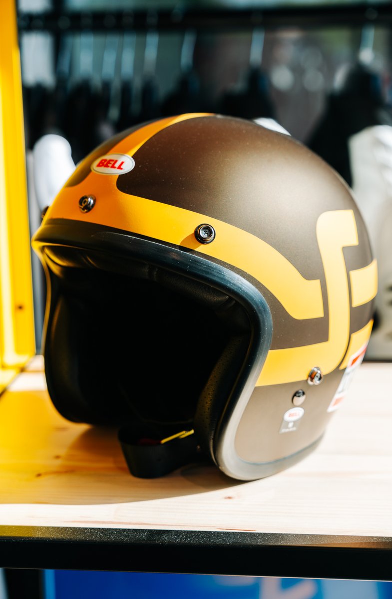 DucatiCleveland's tweet image. 🏍️🛡️ Safety meets style with our premium helmets! Stay protected and look great. Visit Rahal Ducati Cleveland and gear up for your next ride! 👊
14070 Brookpark Road, Cleveland, OH 44135
#Ducati #DucatiStyle #RideSafeRideSmart #GearUp #Cleveland