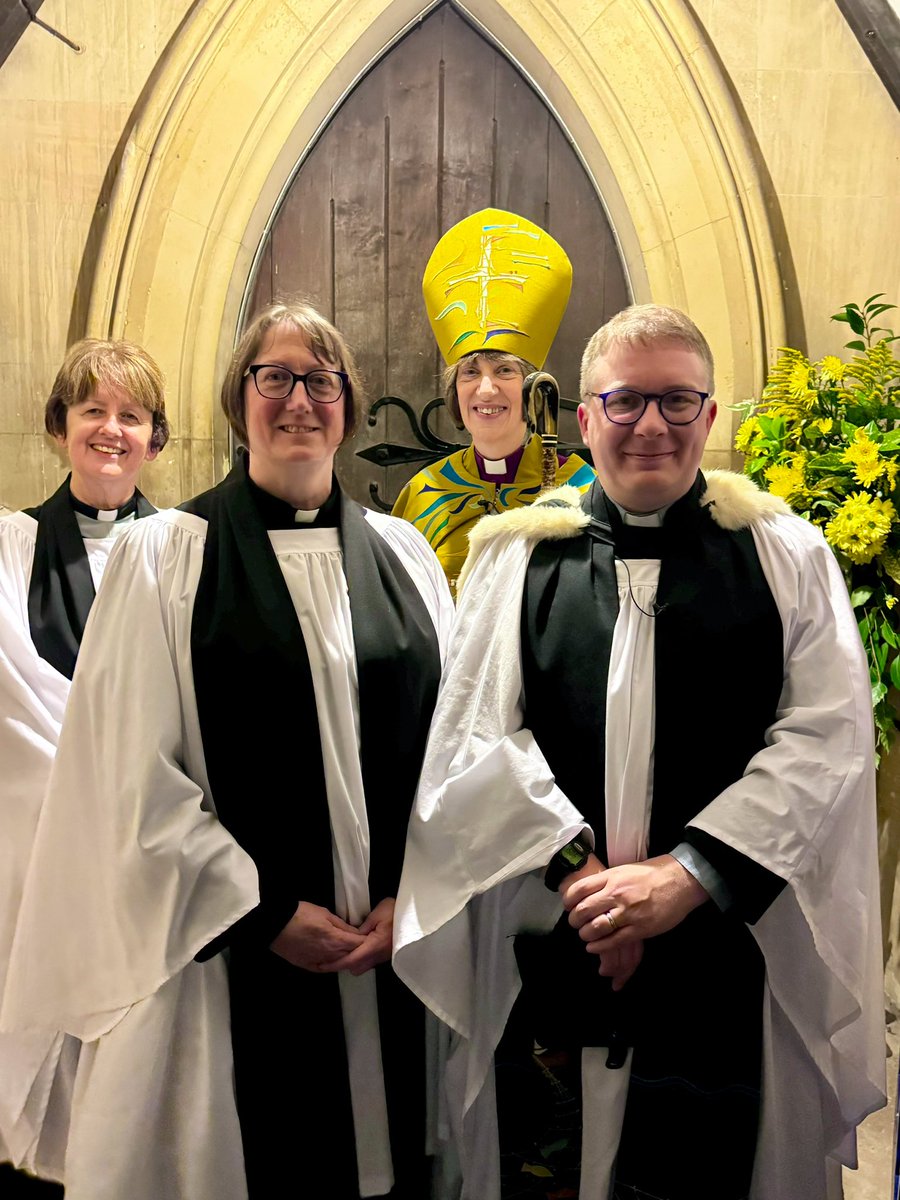 bishopschaplain's tweet image. 🎉Had a fantastic time joining @bishgloucester for the Licensing of Joe Mottram at Hucclecote this evening! .🎉 @DioceseofGlouc1 #churchofengland #licensing
