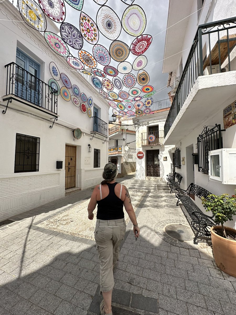 Jane Bond tweet media