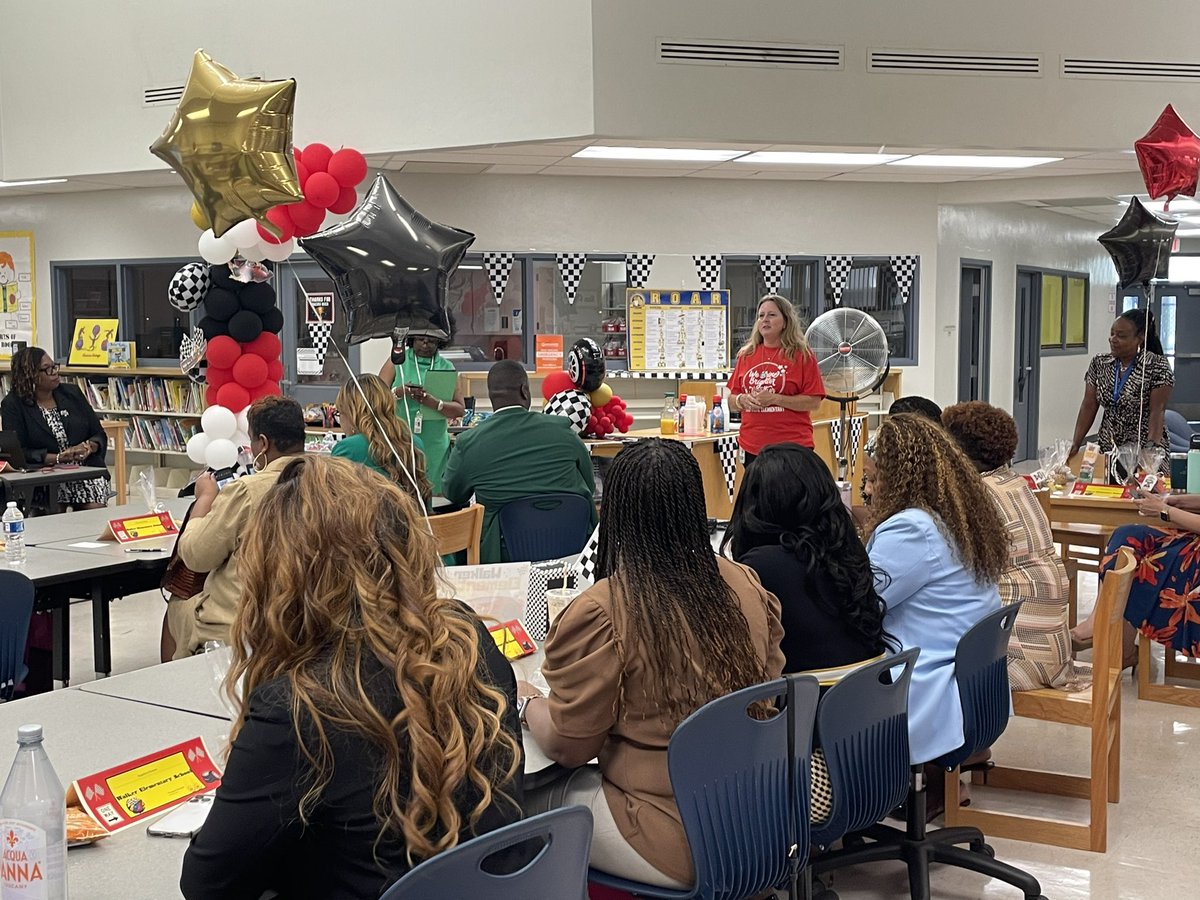 Debra Hixon tweet media