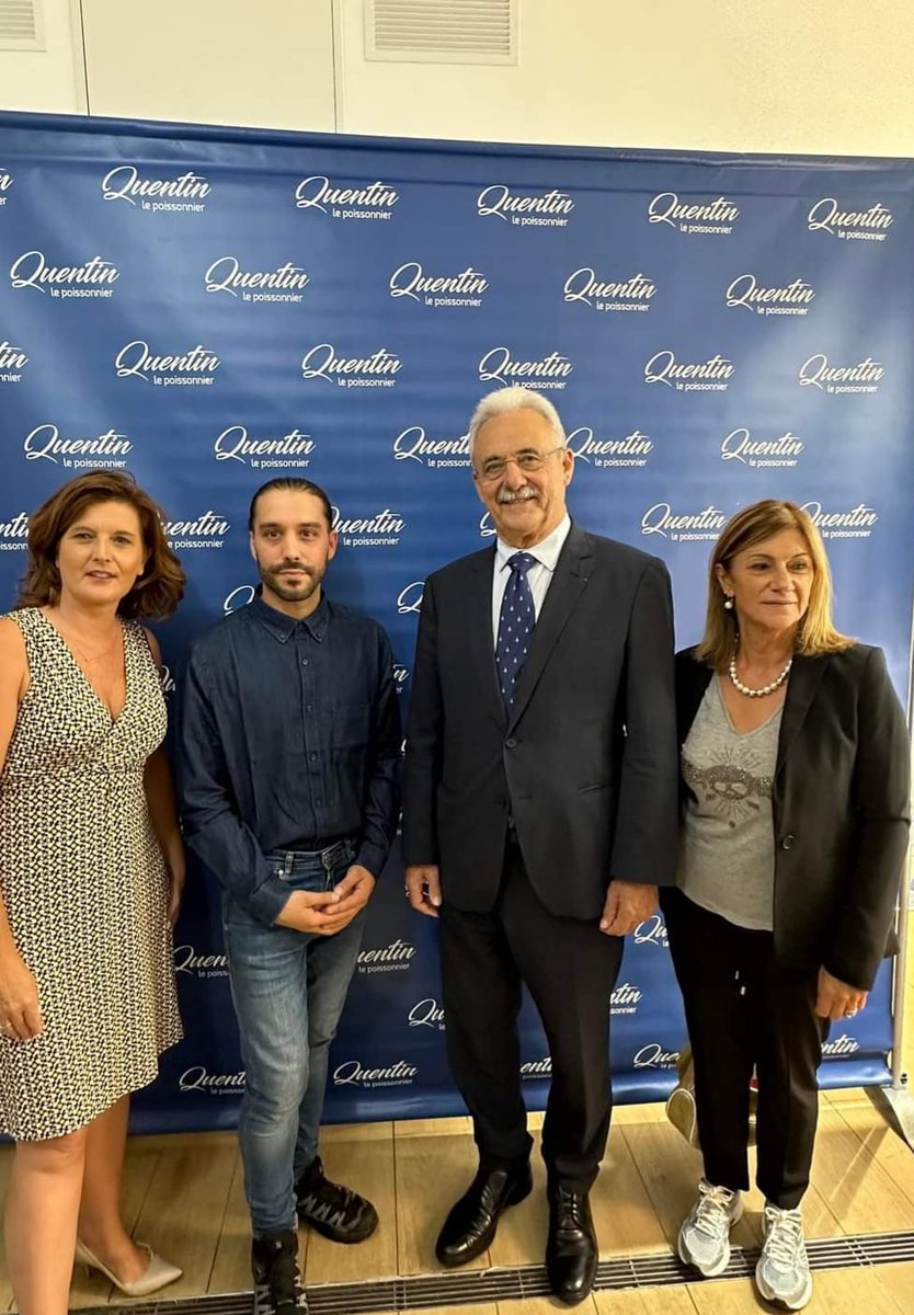 Bienvenue à <a href="/Quentinlepoiss/">Quentinlepoissonnier</a> au sein de la <a href="/VilledeCagnes/">Ville de Cagnes-sur-Mer</a> !
Un artisan de talent, meilleur apprenti de France 🇫🇷, finaliste au concours de MOF. Installé depuis juillet 2024 sur l'avenue des Alpes, il fait la fierté de l'artisanat en transmettant son savoir-faire et son excellence!