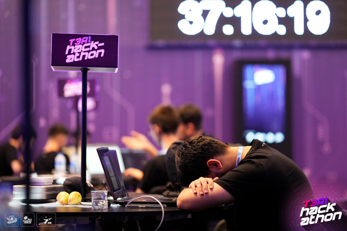 t3aiorg's tweet photo. T3 AI Hackathon Yarışması'nda ilk 1️⃣2️⃣ saat geride kaldı! 
 
#TEKNOFESTAKDENİZ ☀️🚀 https://t.co/z2FyuCAQlt