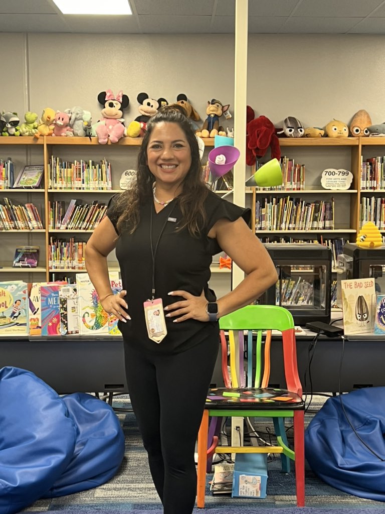 EAldaco_WDS's tweet photo. Congratulations to @JuliaChavezSLP  thank you for everything  that you do for our kiddos!@fmeeagles https://t.co/mWOuDmzhSR