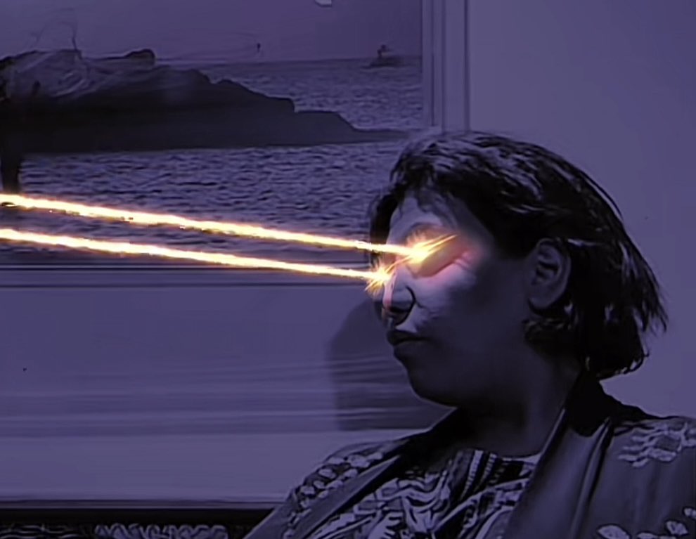 قرايبك إذا عرفوا انه امورك تيسرت و صرت احسن من عيالهم :