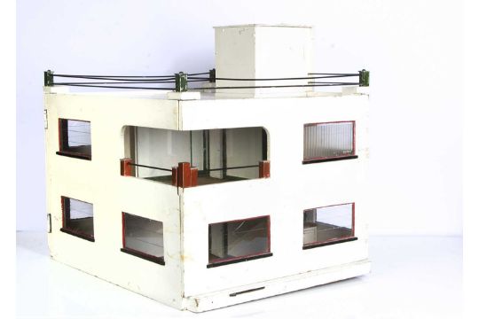 Amazing 1930s Modernist Dollhouse.