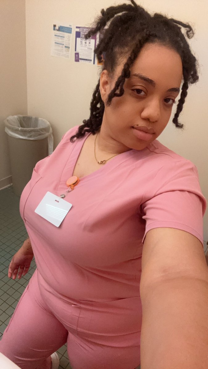 ravy_redd's tweet image. Orientation day at my second job 🤑

#RA #medtech #CNA #LPNLoading #futureRN
