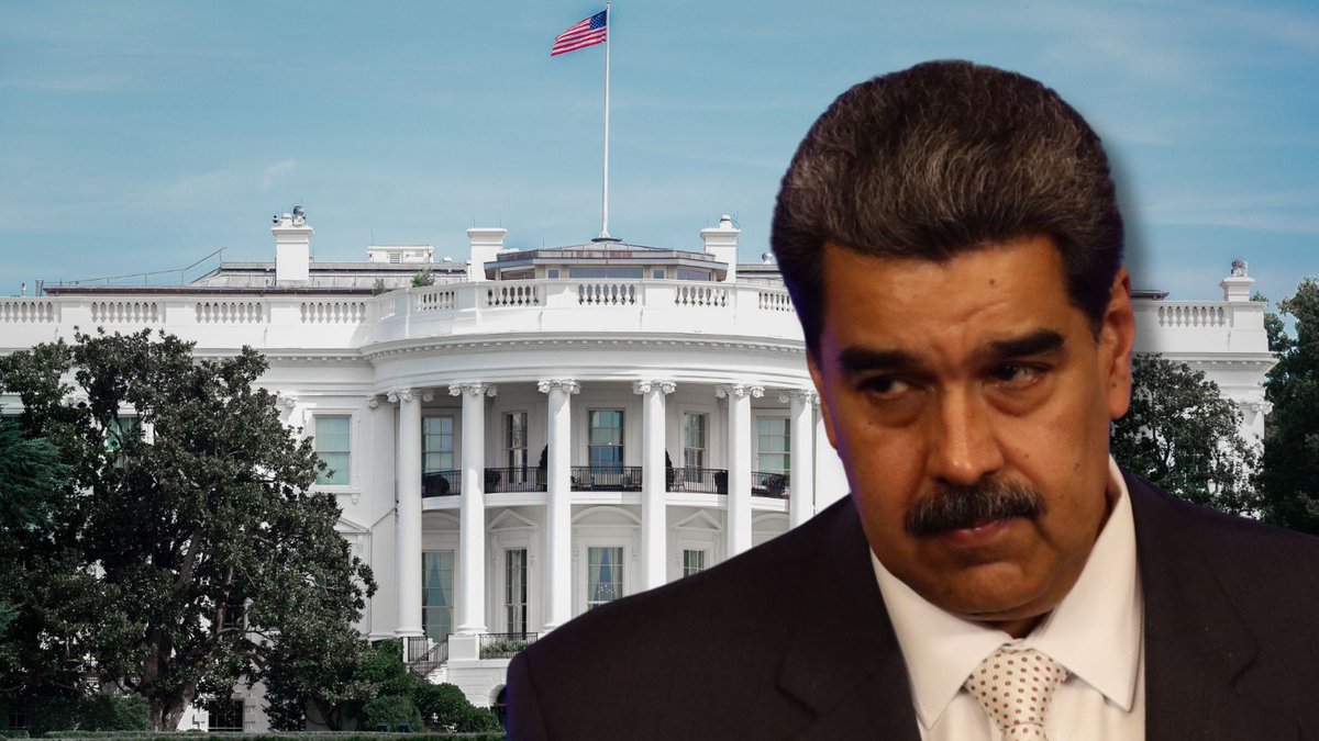 LaNocheNTN24's tweet photo. ➡️Fuertes críticas a la administración Biden por permitir nuevo alivio de sanciones al sector petrolero venezolano
➡️Hoy en 'La Noche' @JFernandeznupa @antdelacruz_ explican cuánto dinero sigue recibiendo el dictador Maduro por cuenta de la producción de petróleo
Dirige @CGurisattiNTN24